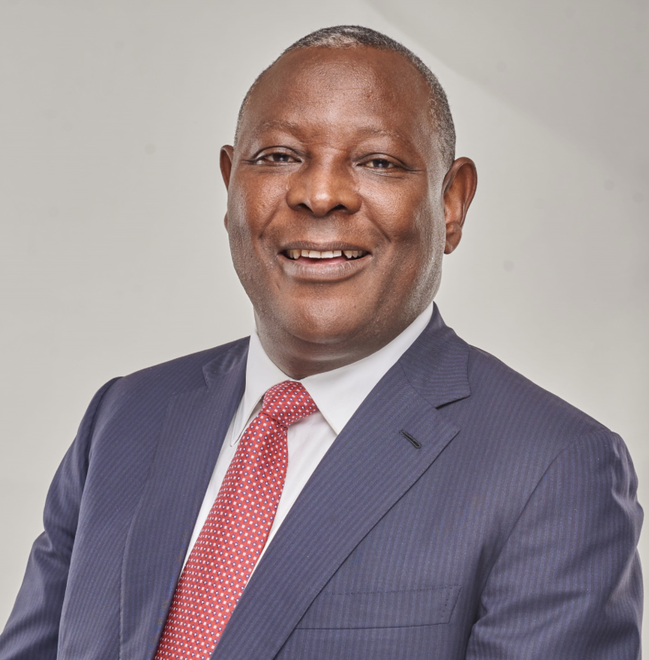 Dr James Mwangi