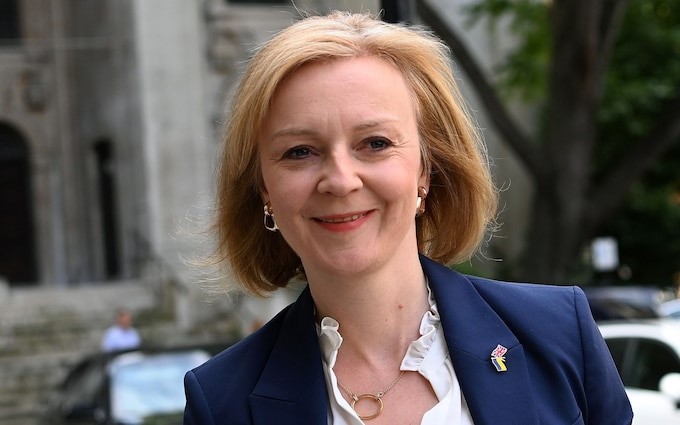 Foreign Secretary Liz Truss calls for more Commonwealth Trade